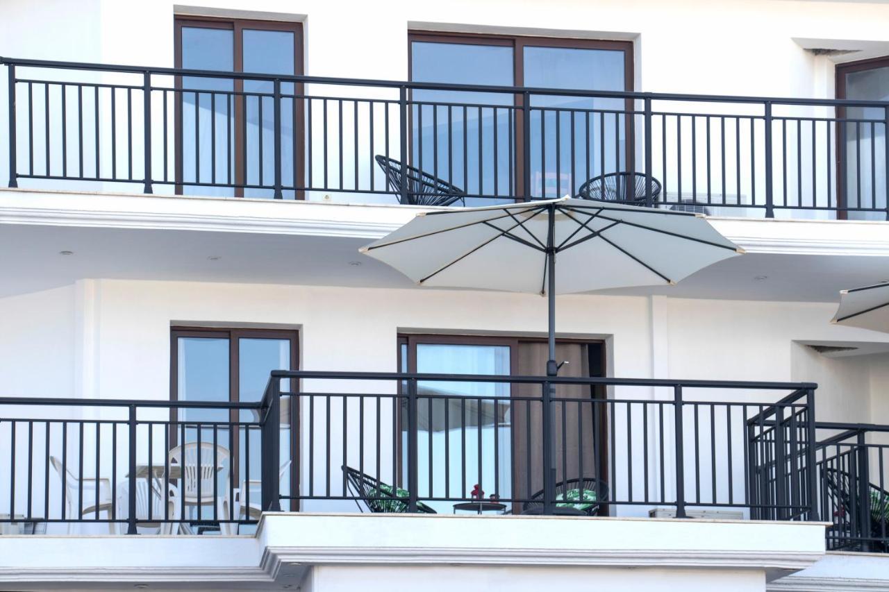 D & E Apartments Skiathos Exterior foto