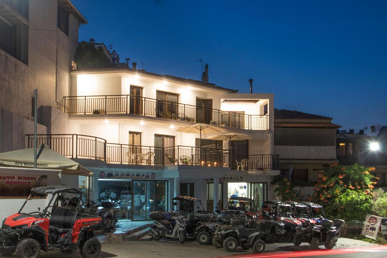 D & E Apartments Skiathos Exterior foto